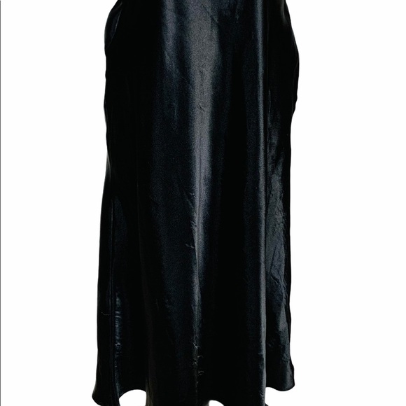 VTG Delicates Black Embroidered Red Roses V Neck Cap Sleeves Maxi Gown Medium - Picture 11 of 16